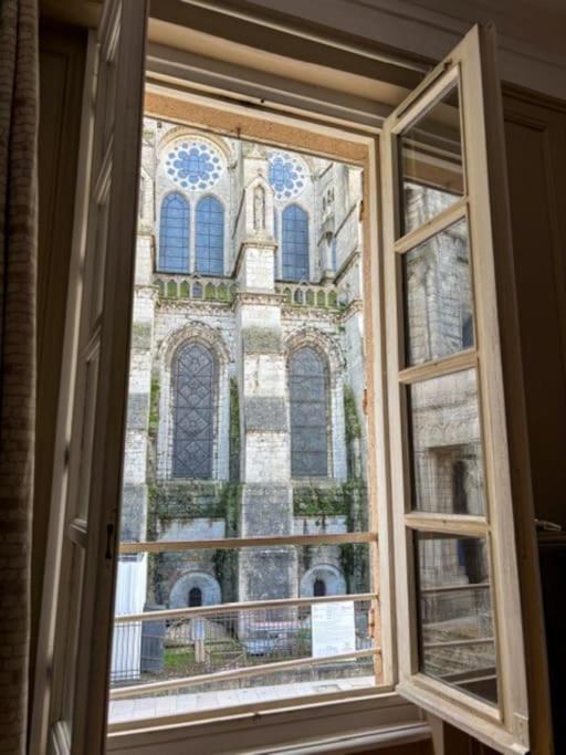 Studio Parvis Cloitre Notre Dame Chartres Luaran gambar