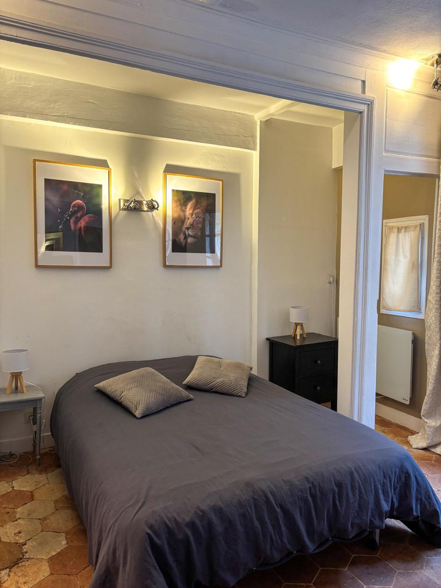 Studio Parvis Cloitre Notre Dame Chartres Luaran gambar
